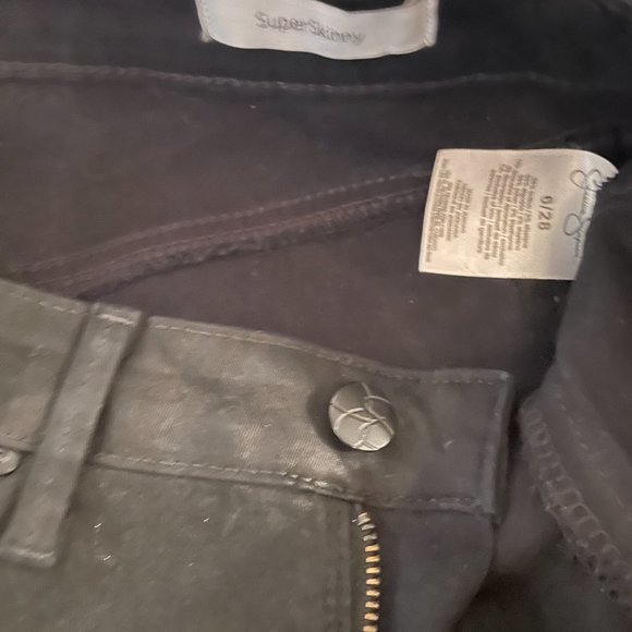JESSICA SIMPSON BLACK SKINNY JEANS SIZE 28 GOOD CONDITION - Picture 3 of 3